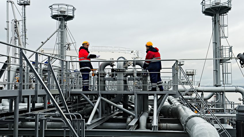 oil_gas_workers--photograph_848w477h